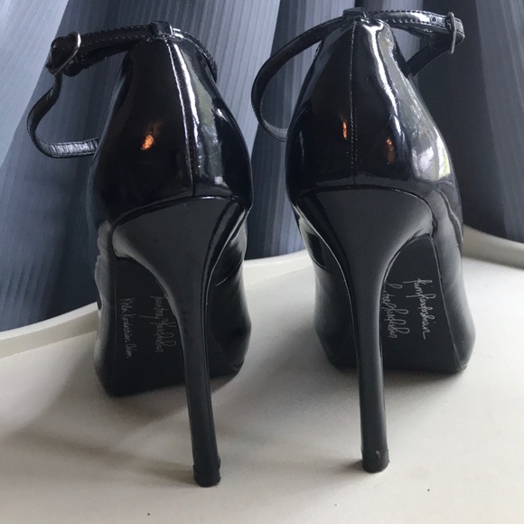 Black patent T strap heel - Picture 4 of 4